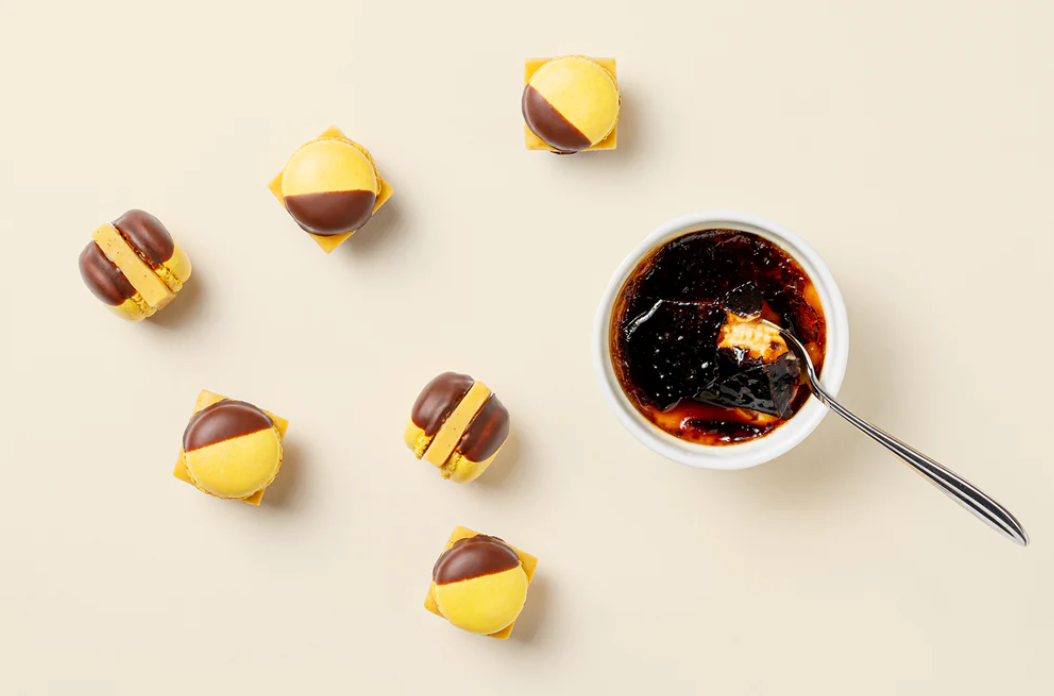 MAMEIL-NAMA-CHOCOLATE-MACARON-Chocolate-Pistachio-Coffee-Blood-–-MAMEIL-NAMA-CHOCOLATE-MACARON-マメイル-生チョコレートマカロン専門店-03-19-2025_12_37_AM